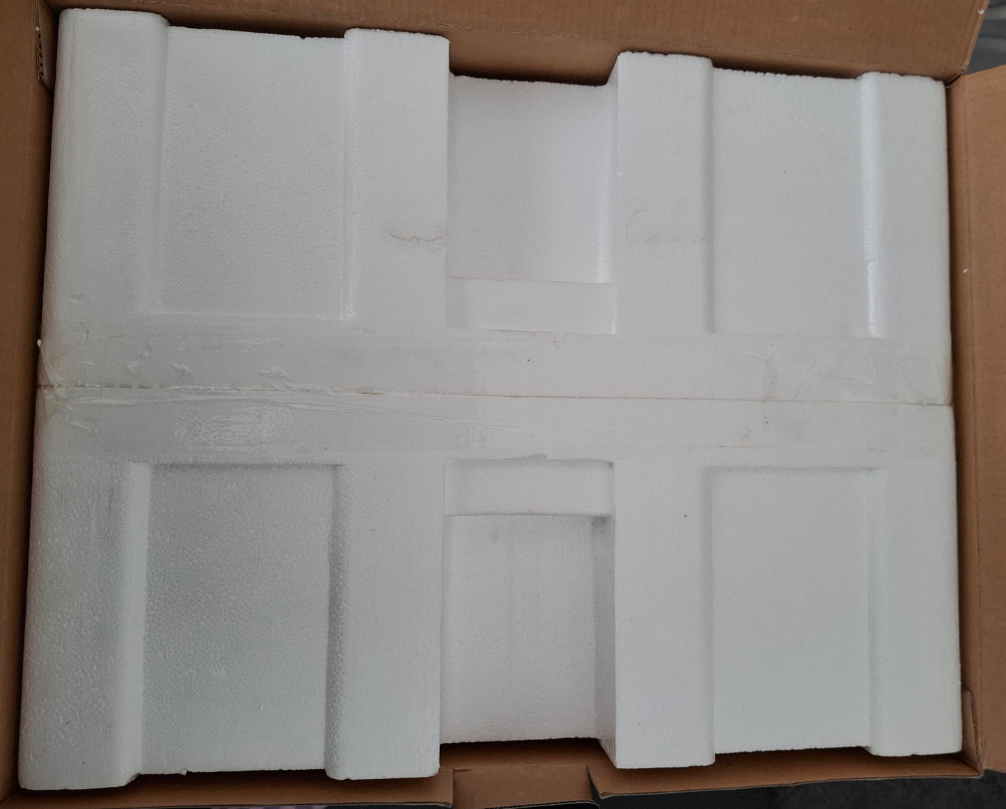 Weta Lord of the Rings Aragon vs Uruk-Hai The Wall of Hell's Deep Diorama Limited Edition 279/750