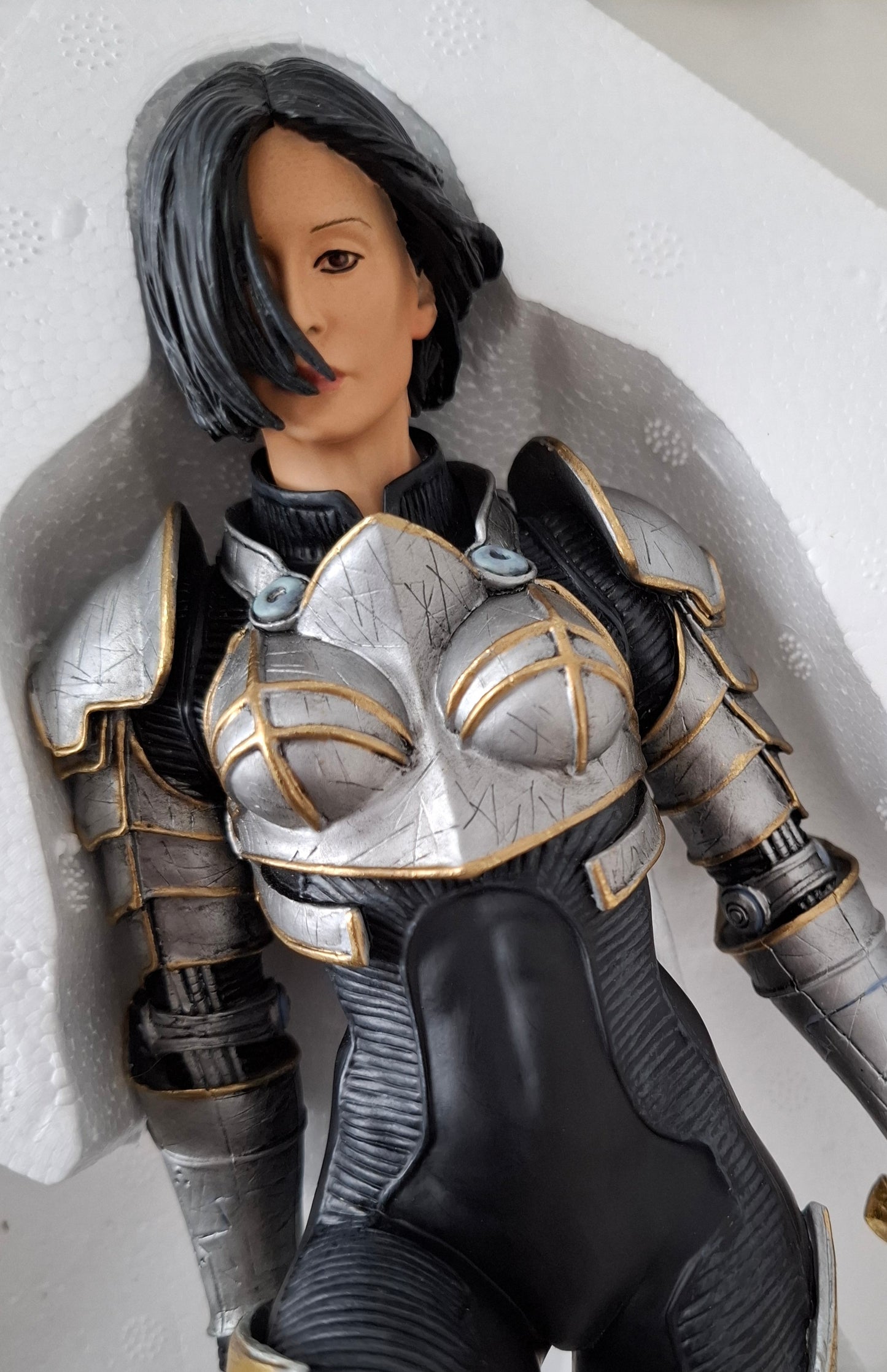 Weta Hellgate Female Templar Figure Limited Edition 0960/1000