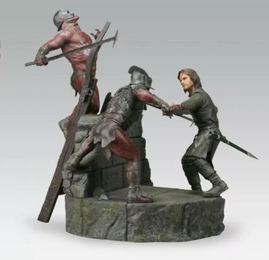 Weta Lord of the Rings Aragon vs Uruk-Hai The Wall of Hell's Deep Diorama Limited Edition 279/750