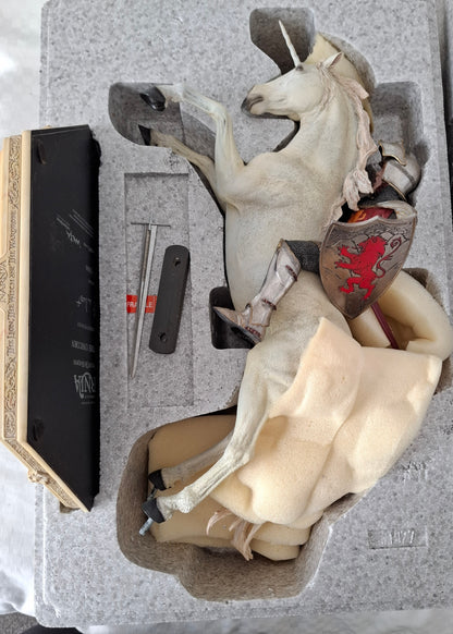 Weta Narnia Peter on the Unicorn Figure Limited Edition 1134/3000