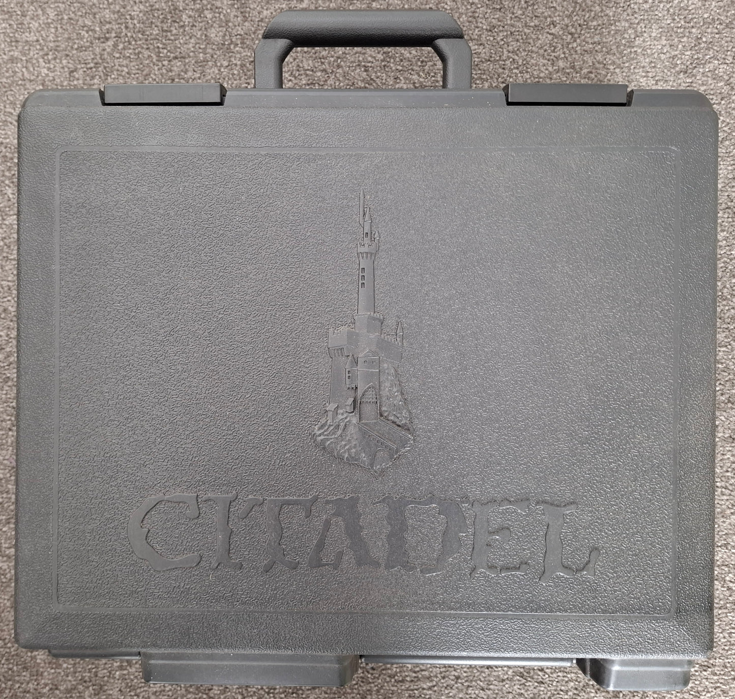 Large Games Workshop Lord of the Rings / Middle-earth Strategy Battle Game Painted Miniature Collection with Citadel & Wooden Cases
