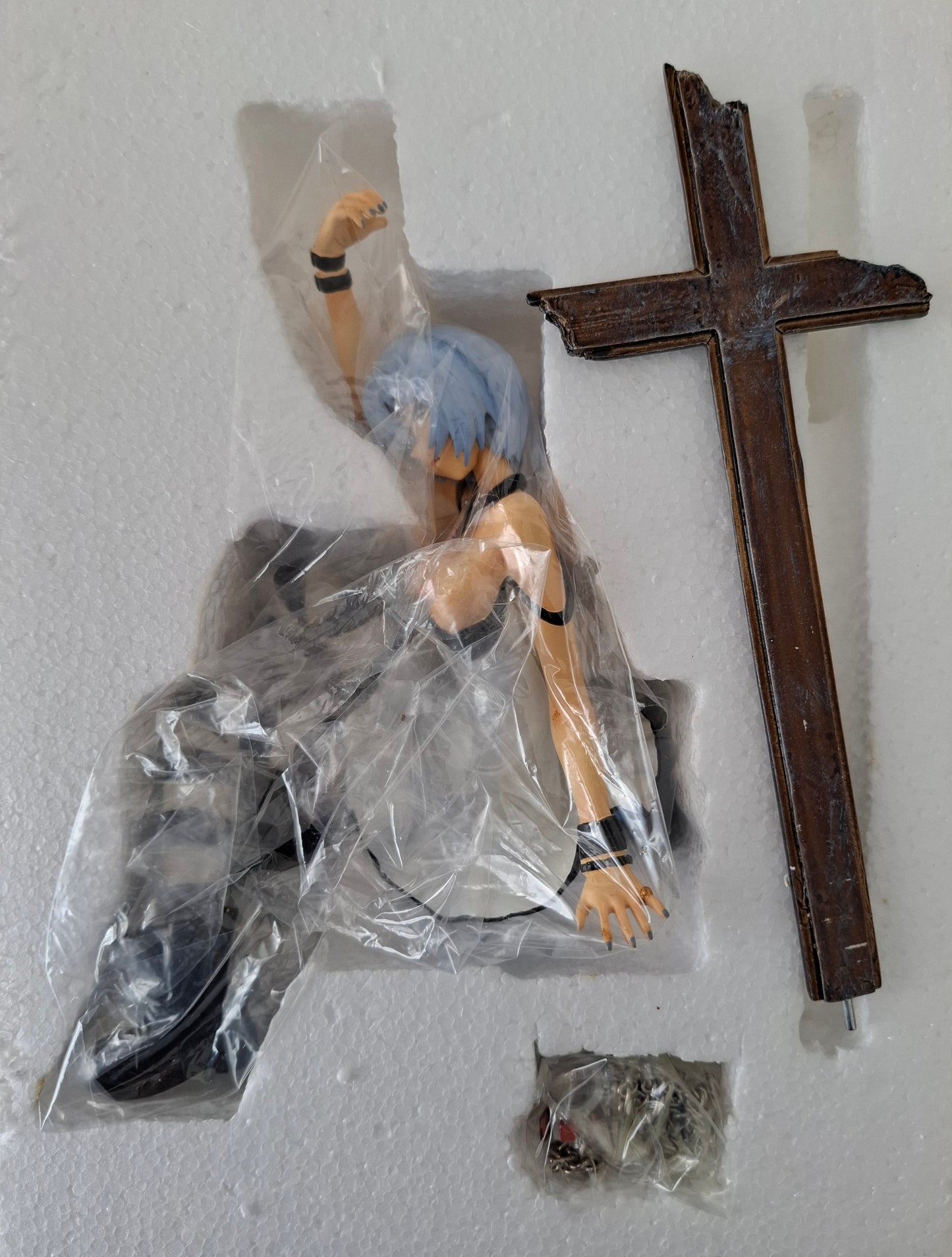 Neon Genesis Evangelion – 1/6 Scale Ayanami Rei White Dress (Cross Version) Figure with Cage