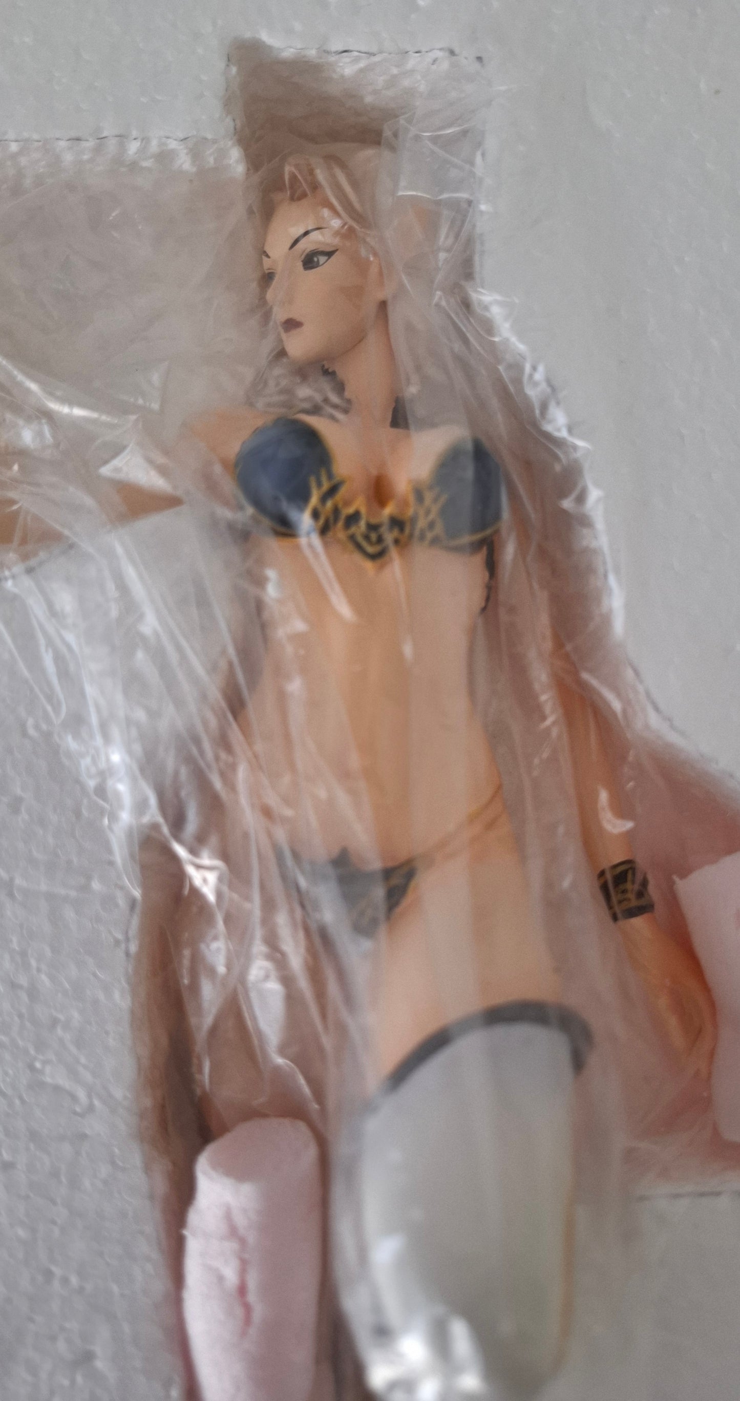 Magician Caroline – 1/6 Scale Resin Figure Pre-painted Version