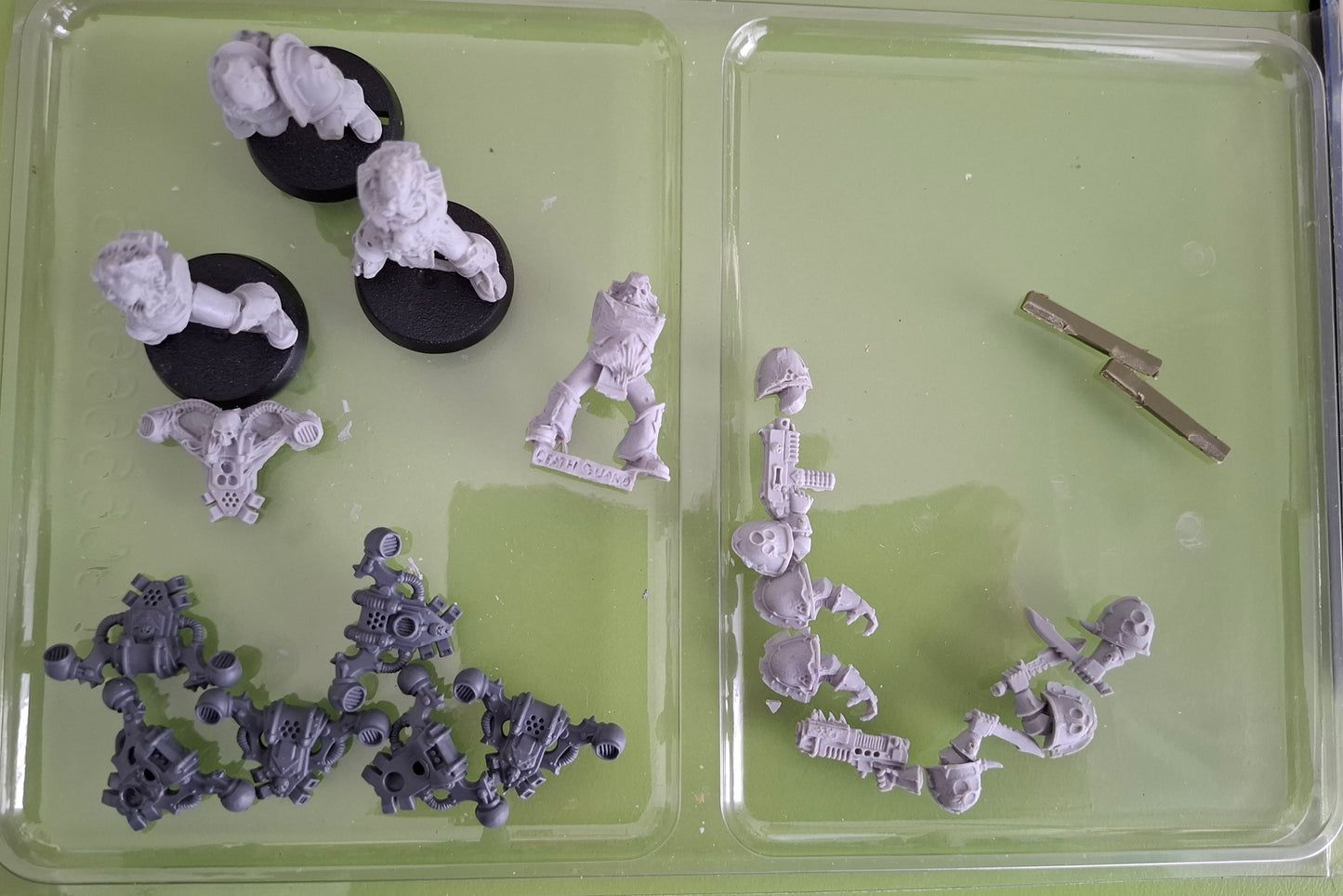 Warhammer 40,000 Death Guard Plague Marines Kit – 5th Edition (2011) – Games Workshop
