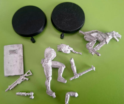 Warhammer 40,000: Barbaretta Inquisitor Arbiter Metal figure Games Workshop 2002