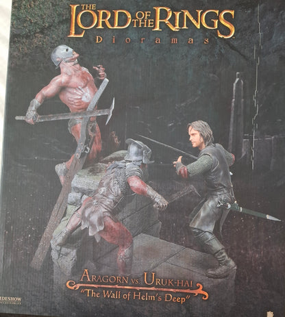 Weta Lord of the Rings Aragon vs Uruk-Hai The Wall of Hell's Deep Diorama Limited Edition 279/750