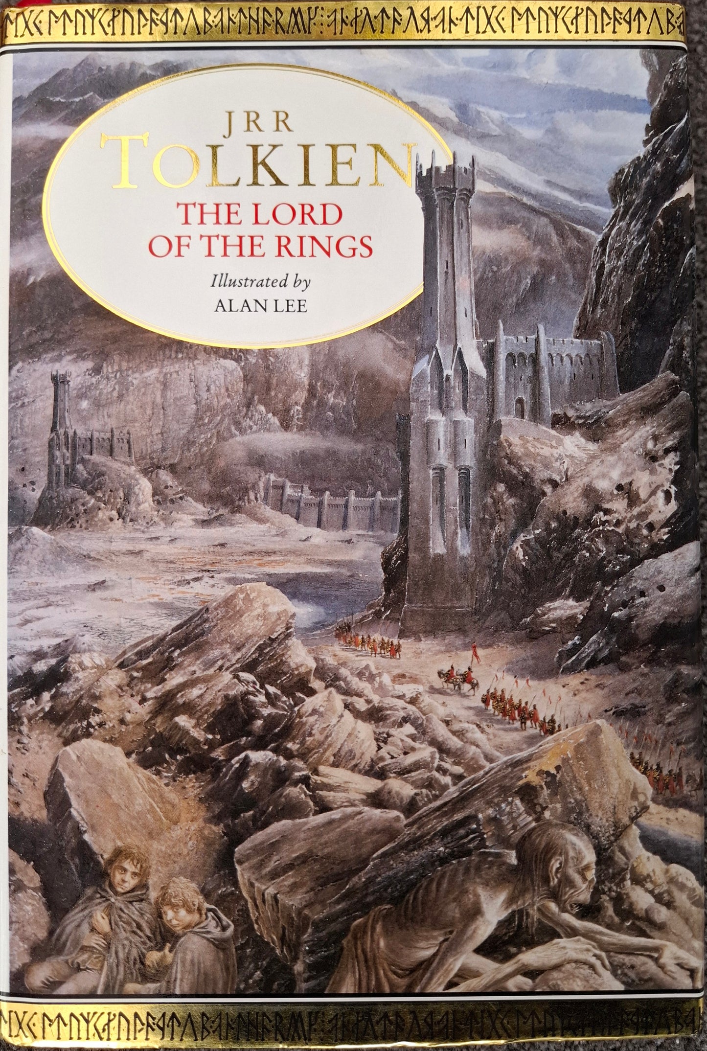 J.R.R. Tolkien The Lord of the Rings Illustrated by Alan Lee Hardcover – HarperCollins Publishers